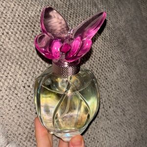 Mariah Carey Luscious Pink Perfume